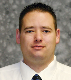 headshot Josh Hecker